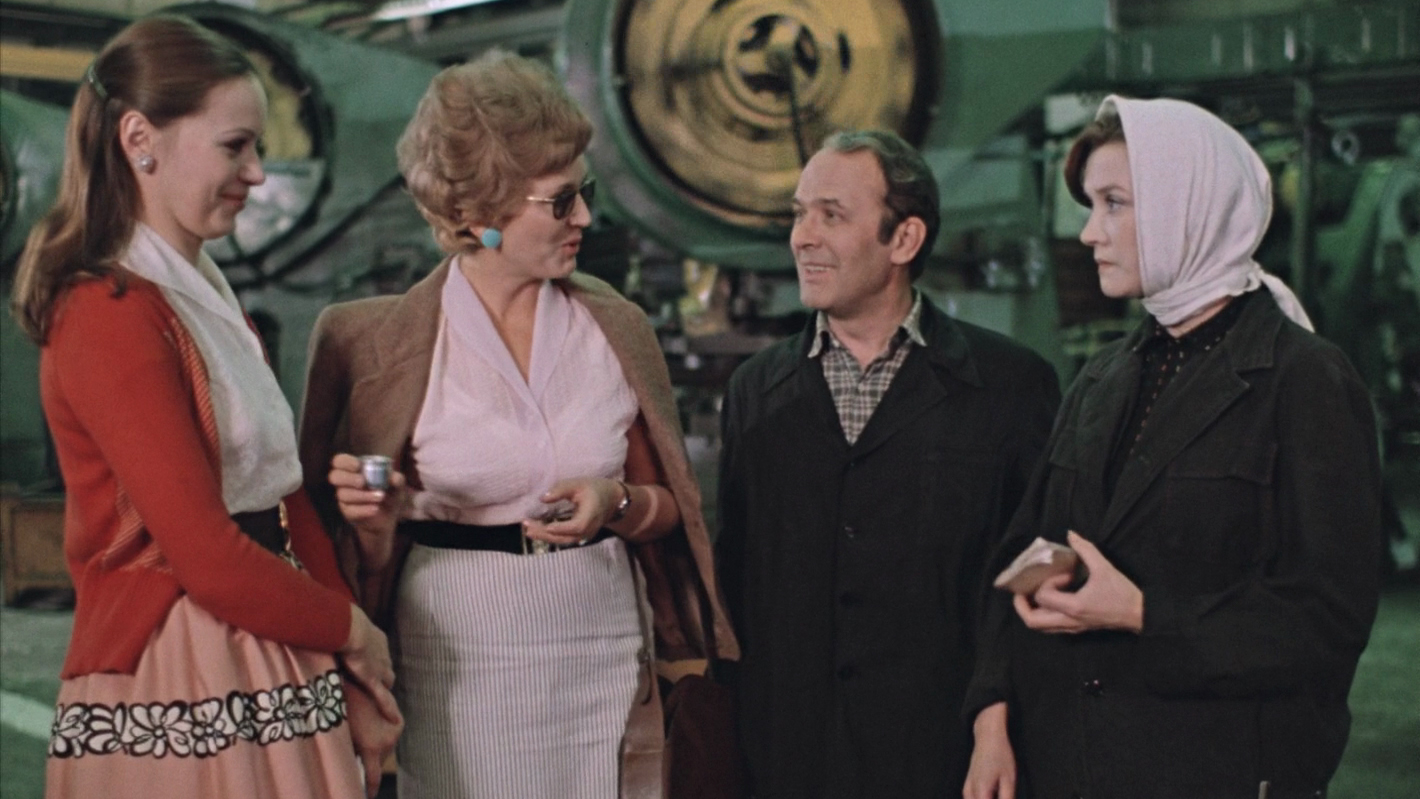 кого играла выходцева москва слезам не верит