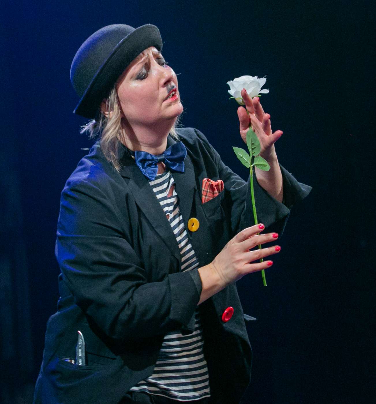 Хорошо там, где мы есть – афиша