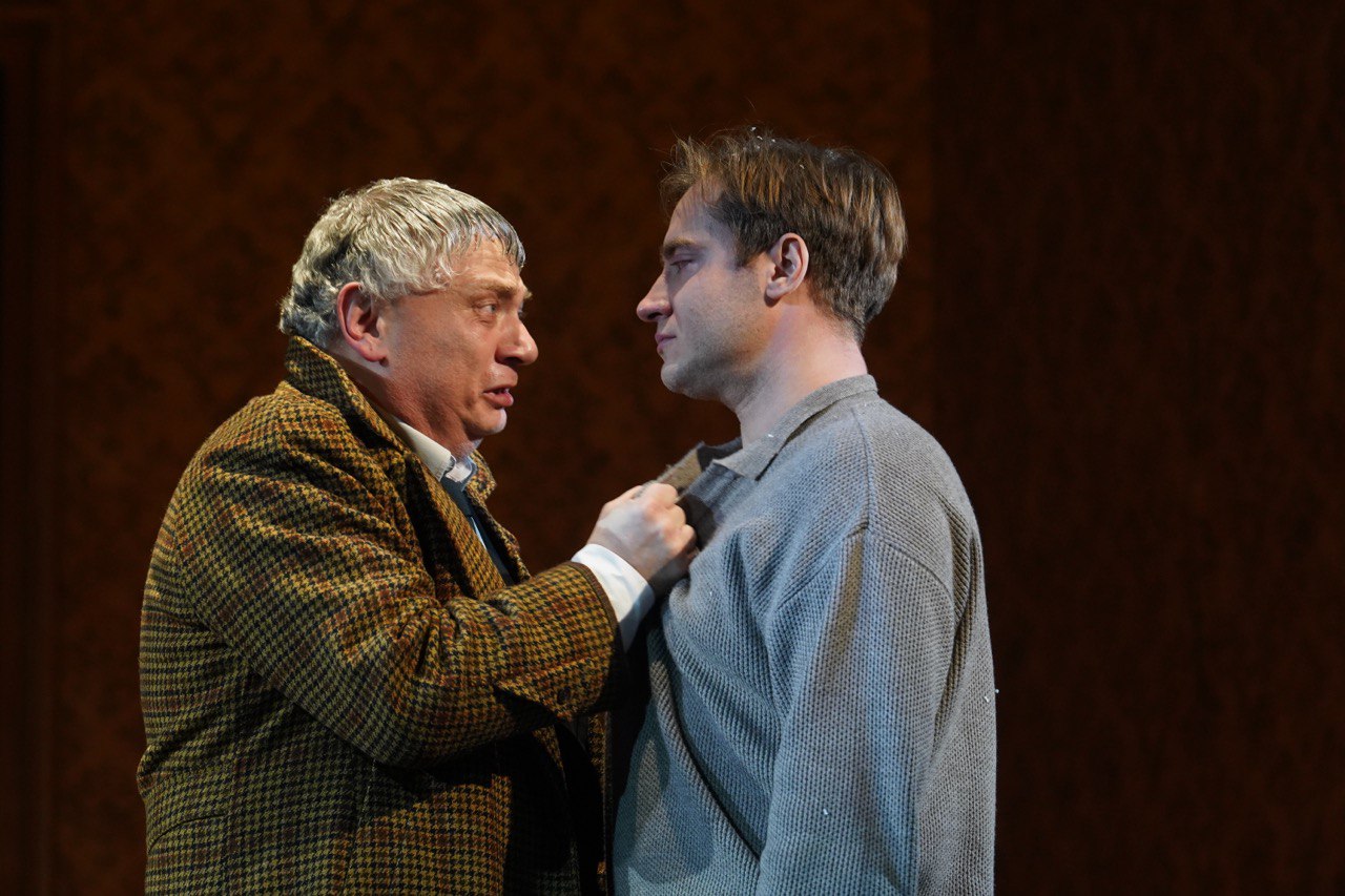 Старший сын – афиша