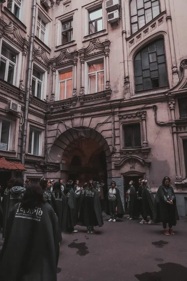 Блистательный центр Москвы с Фаролеро – афиша