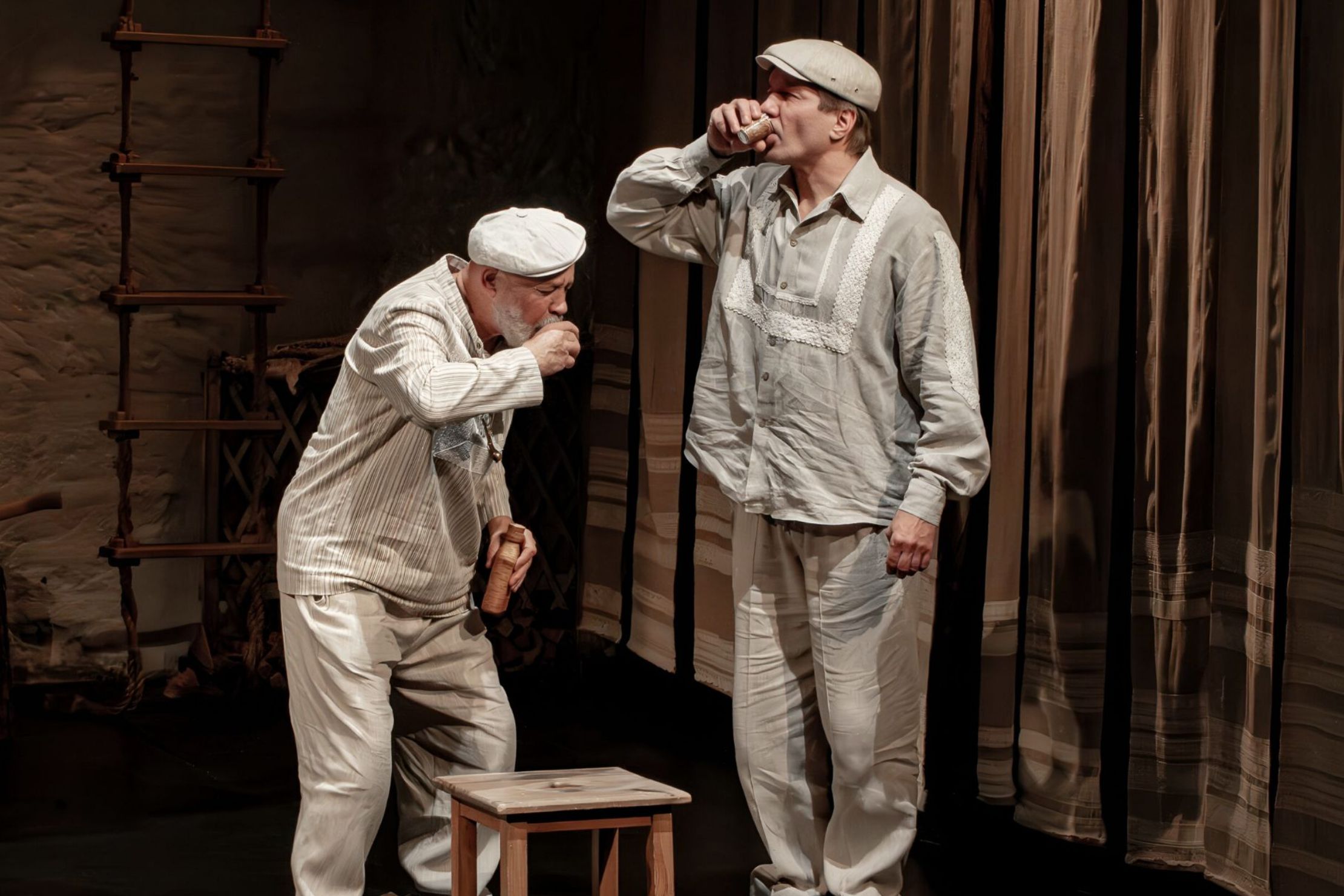 Любовь и голуби – афиша