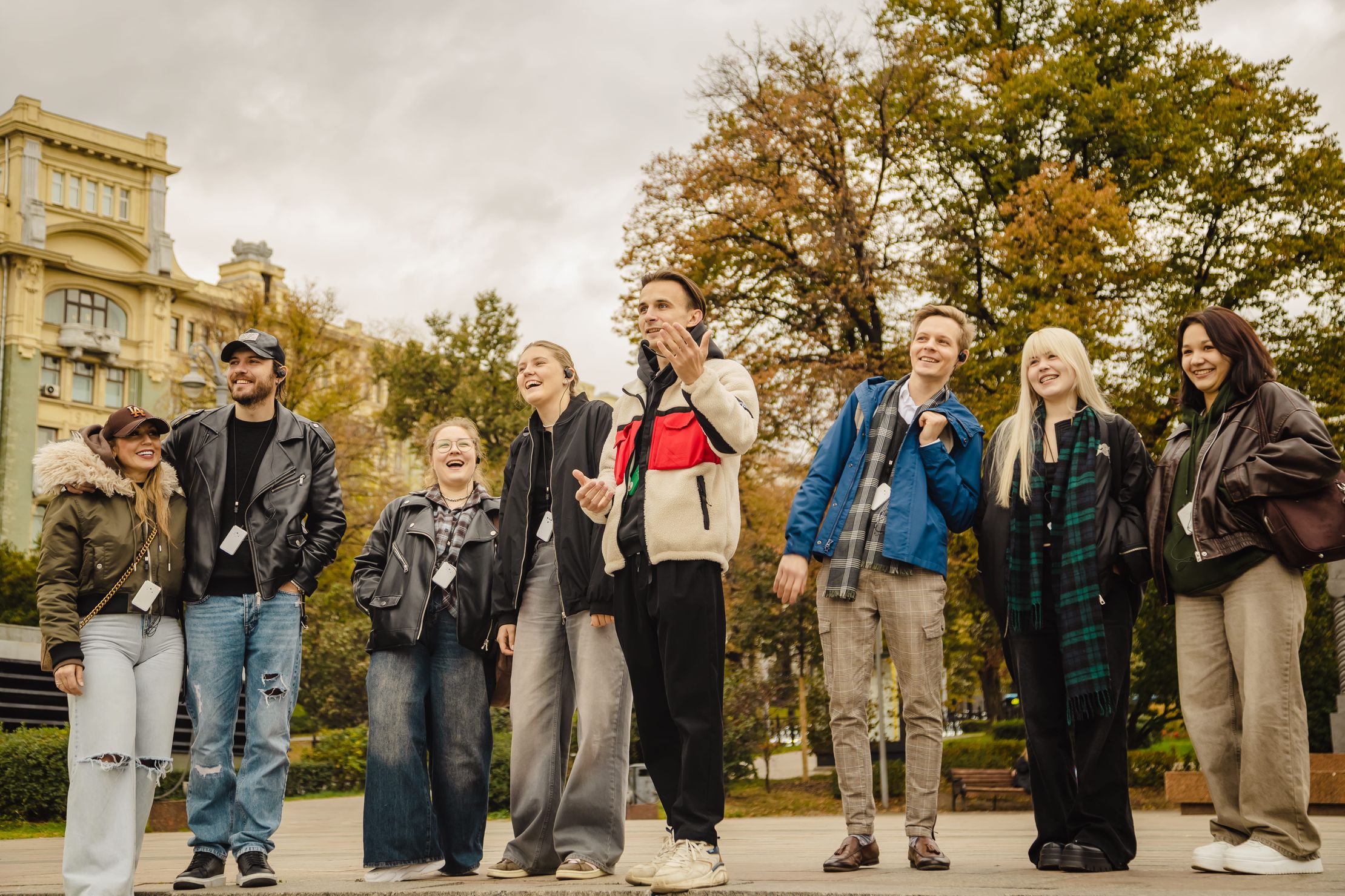 Стендап экскурсия по Москве – афиша