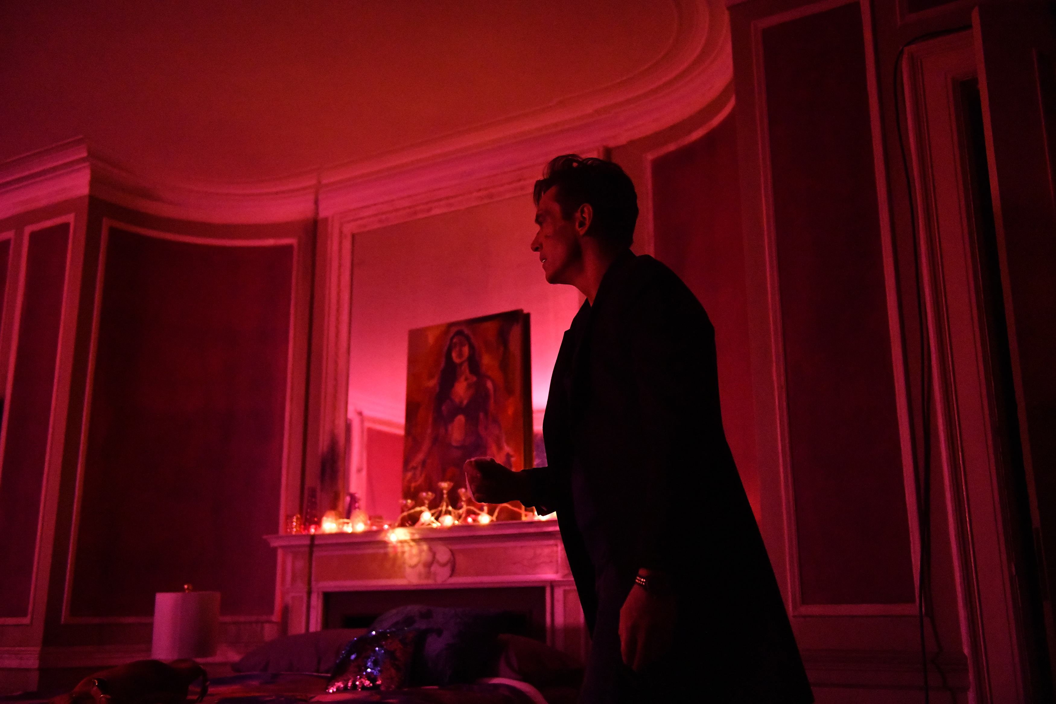 Прятки – афиша