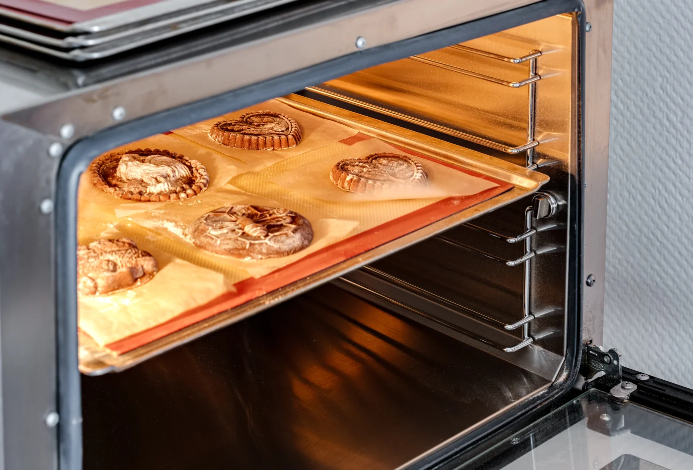 Выпечка и роспись пряников, и экскурсия в музее – афиша