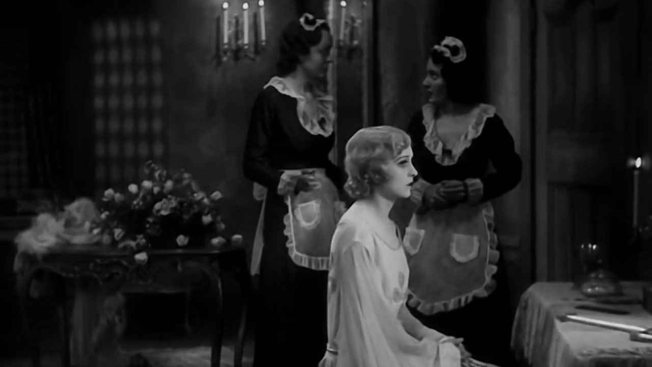 Белый зомби – афиша