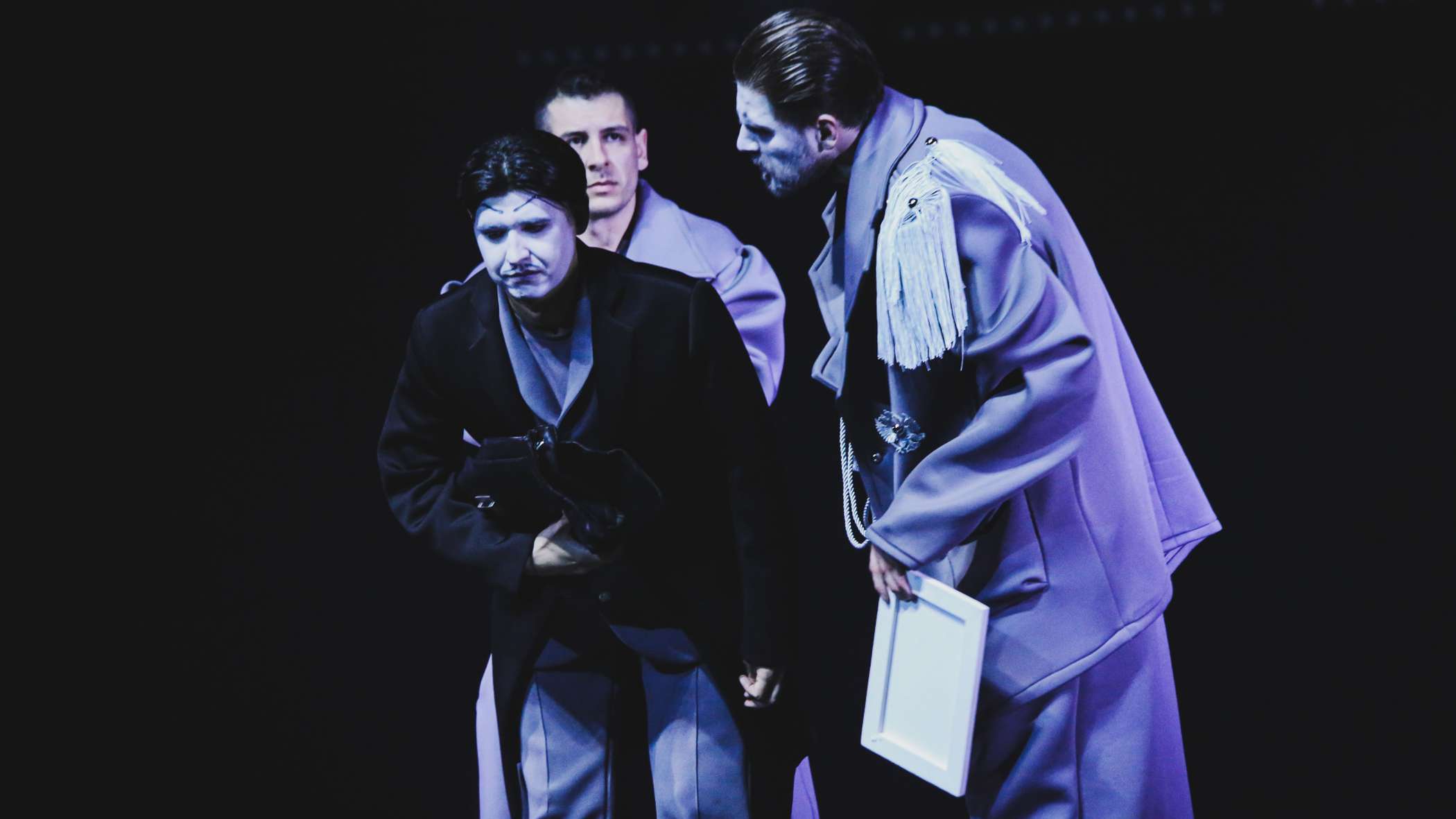 Идиот – афиша