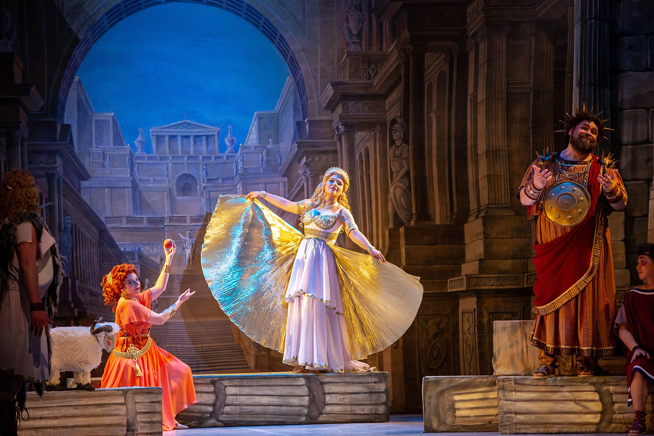 Прекрасная Елена – афиша