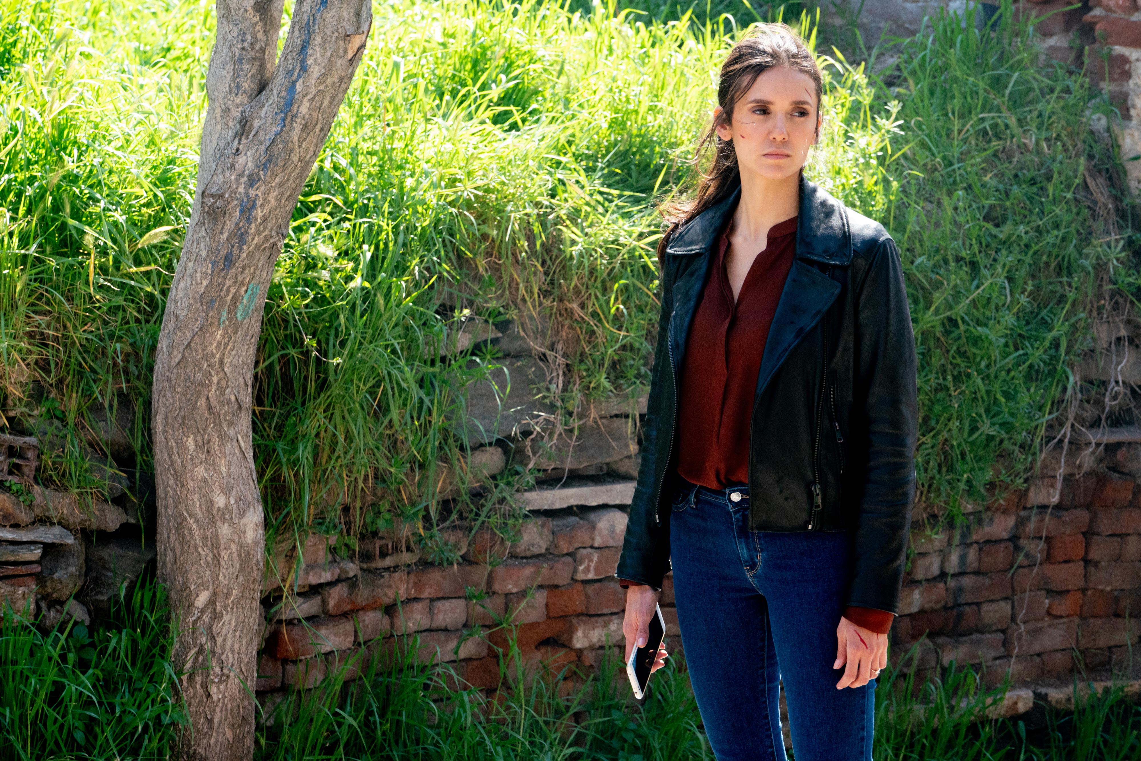 Нина Добрев – 'фото'