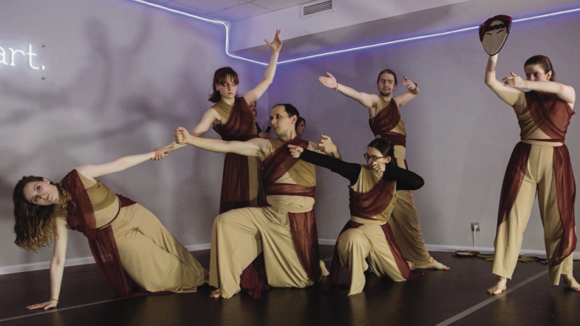 Легенда о ночных птицах – афиша