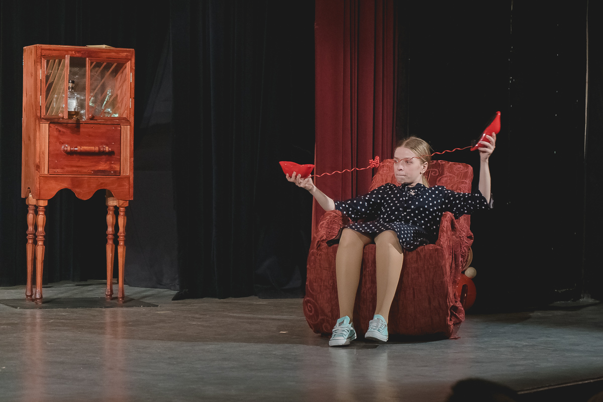 Дурочка – афиша