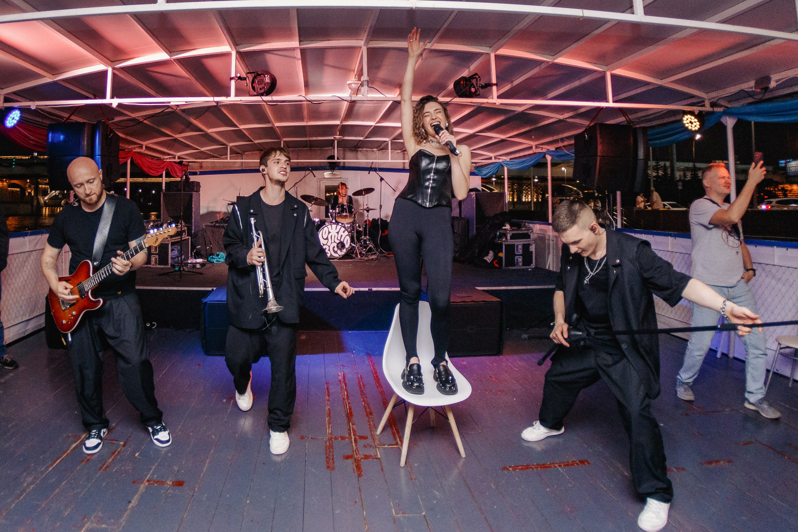 Стендап и Музыка на Теплоходе – афиша