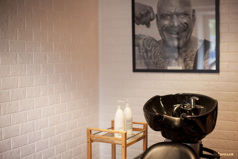 Mr. Right – афиша