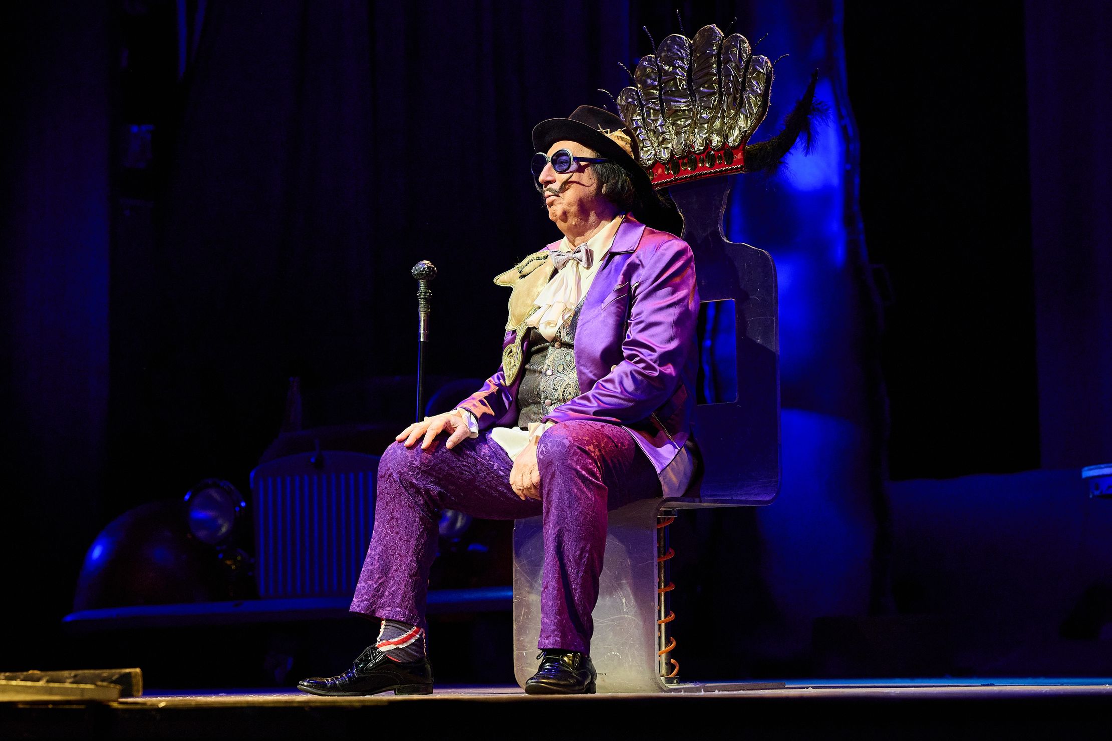 Дали и испанская королева из Казани – афиша