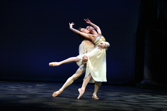 Виртуозы мирового балета – афиша