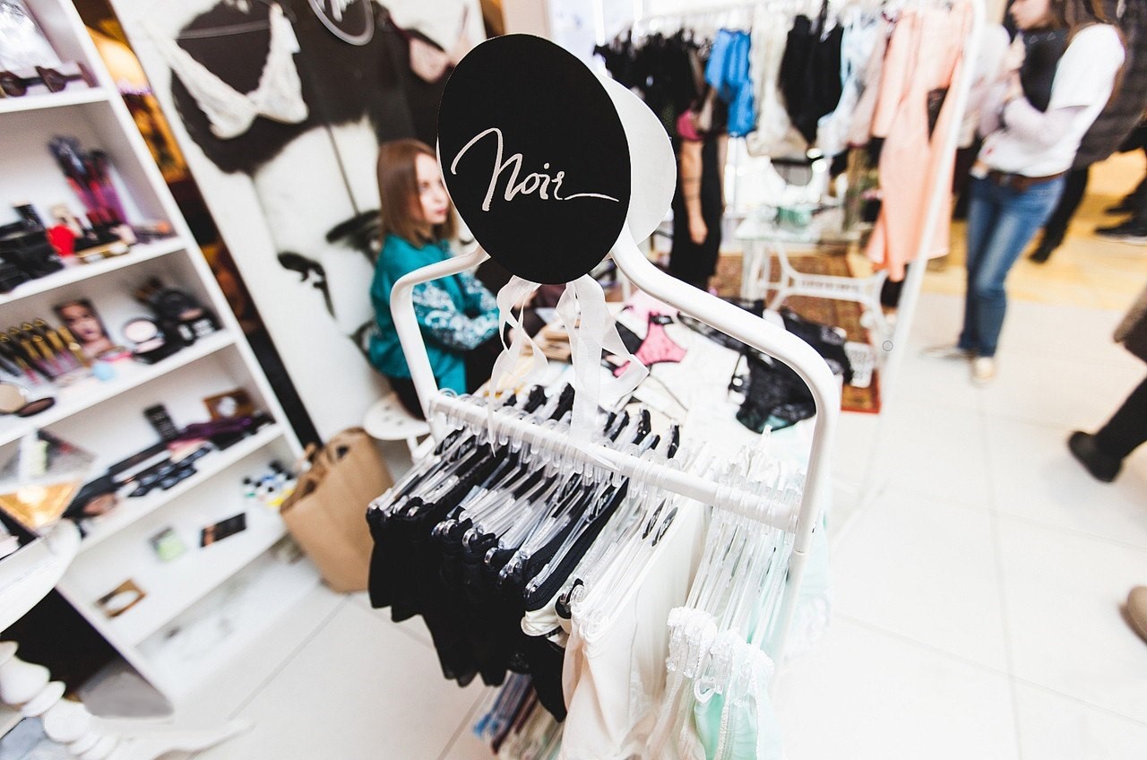White Market – афиша