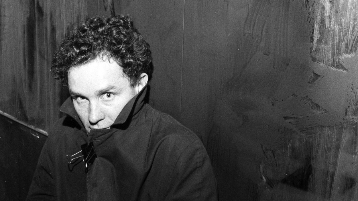 Человек-тень – афиша