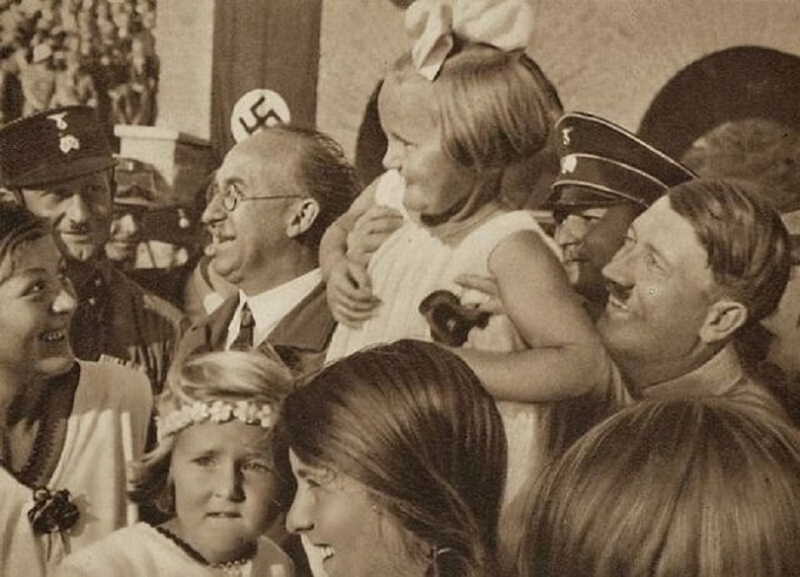 Подари фюреру ребенка. Любовь в Третьем рейхе – афиша
